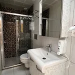 Mandalin Hotel